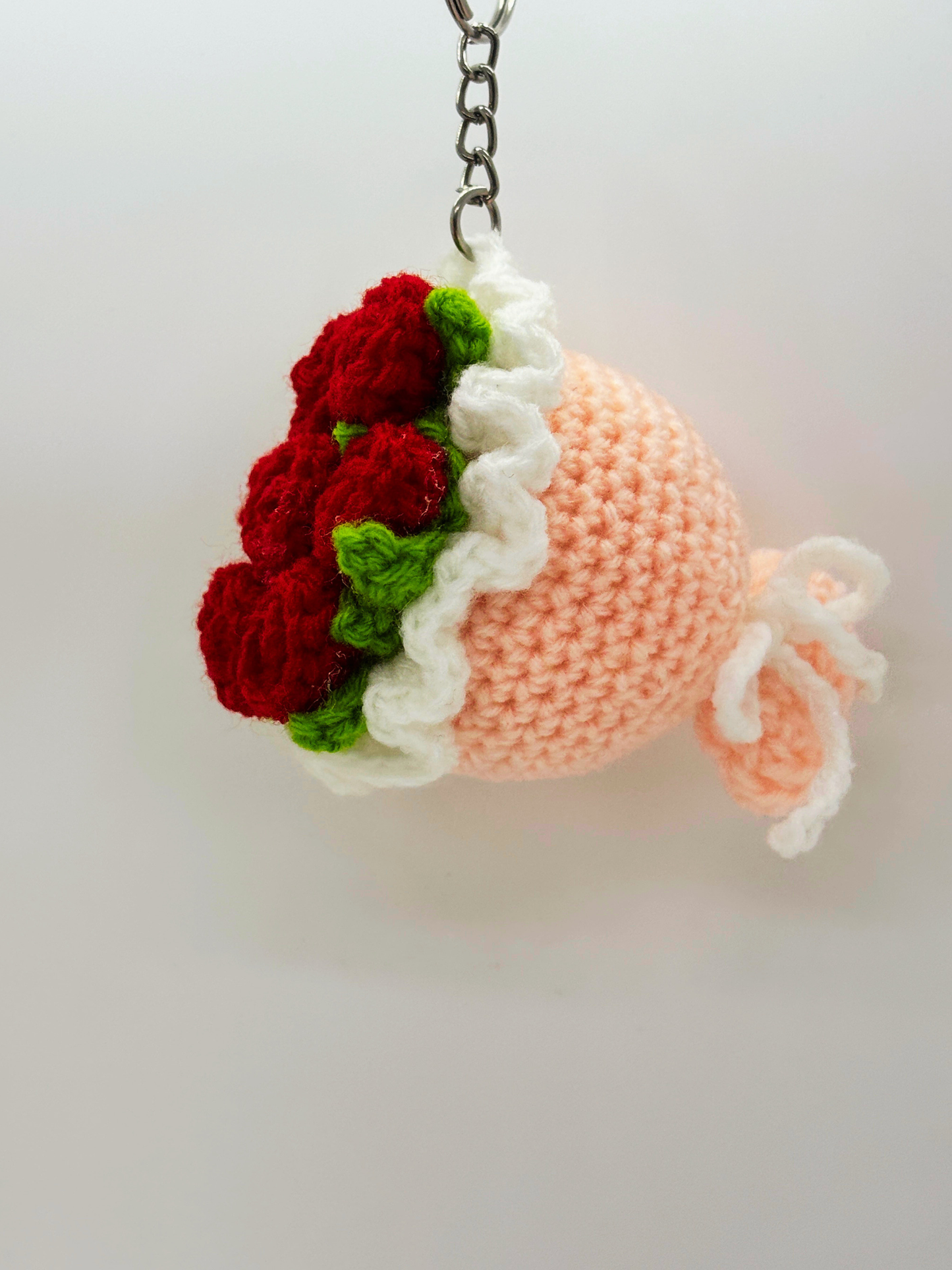 Handmade Crochet Flower Bouquet Keychain Mini Rose Key Ring for Bags & Gifts