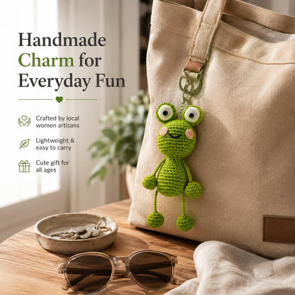 Handmade Crochet Frog Keychain Cute Hanging Animal Key Ring for Bags & Keys